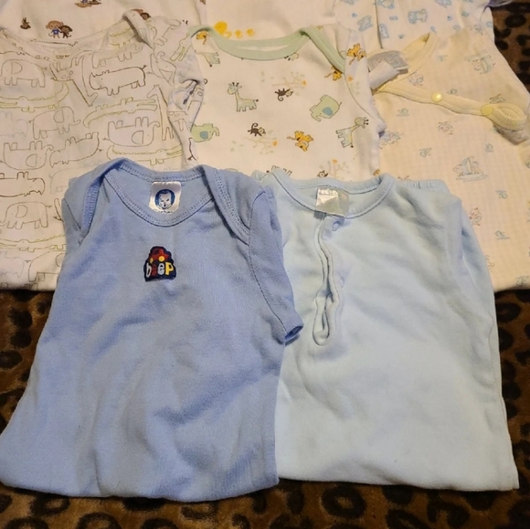 Baby boy gowns - Picture 4 of 4
